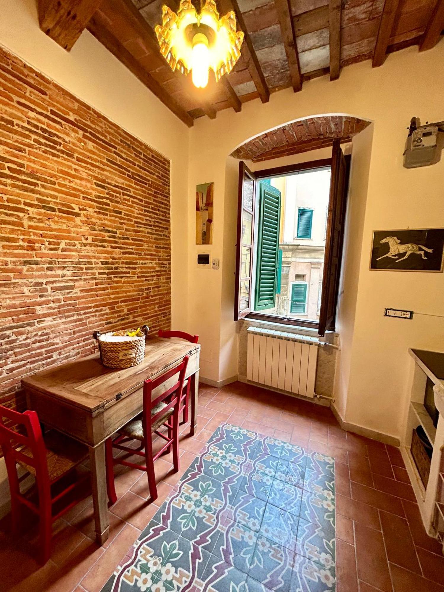 La Porta Sui Monti Di Luna 카라라 외부 사진